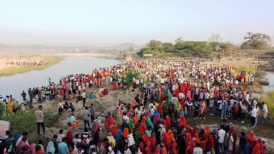 #अस्थि विसर्जन कर श्रद्धांजलि देकर याद किया दिवंगत परिजनों....#चित्र_विचित्र #मेला #कोटड़ा #udaipur