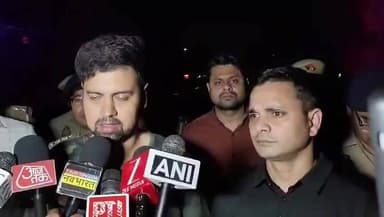 #HardoiPolice
थाना कोतवाली शहर क्षेत्रांतर्गत नवनिर्मित गैस पाइप लाइन में परीक्षण के दौरान गैस रिसाव होने के संबंध में श...