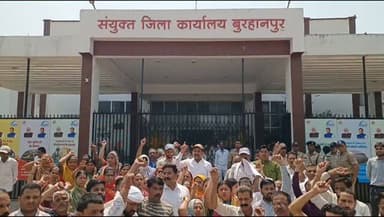 पीड़ित परिवार ने आरोपी का मकान तोड़ने की जिला प्रशासन से की मांग #reel #mohandhakl #instagood