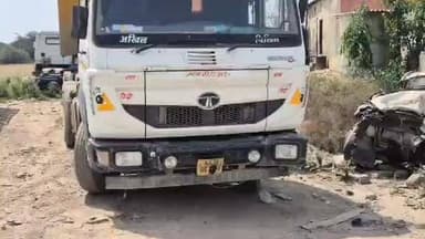 #बहरोड़ : हाईवे पर बहरोड़ पुलिस का सख्त अभियान, नियम तोड़ने वालों पर तुरंत कार्रवाई, नंबर प्लेट पर ग्रीस लगाने वालों के ...