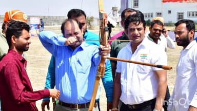 प्रतापगढ़: प्रतापगढ़ में जिला स्तरीय तीरंदाजी प्रतियोगिता का शुभारंभ