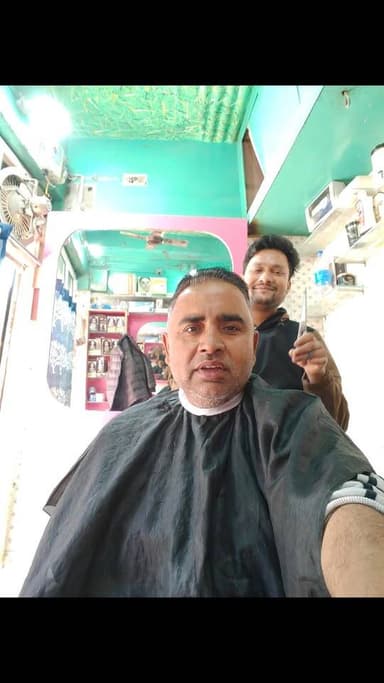 समय की धारा में उम्र बिता जानी है।