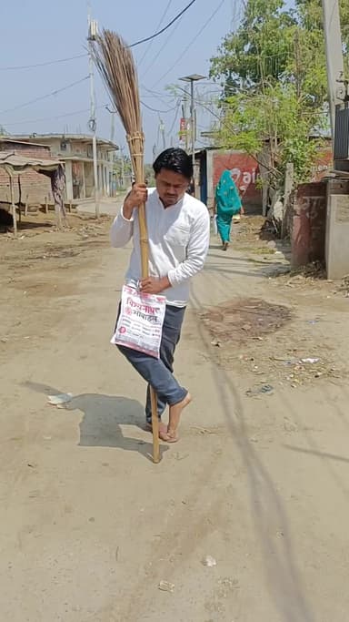 अपाहिज #आदमी का #पैसा #लूट #लिया #comedy #funny #trending #viral #fun #entertainment #memes #2026shorts #followme