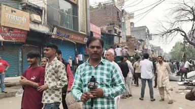 सुंदर नगरी मे बुलडोजर ने जमकर की तोड़ फोड़ शनि बाजार में मची अफरा तफरी पुलिस ने की कानून व्यवस्था सुनिश्चित का पार्ट 6