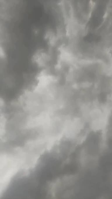 भरतपुर/धौलपुर/करौली/सवाई माधोपुर, रिपोर्ट:
भरतपुर संभाग के जिलों — भरतपुर, धौलपुर, करौली और सवाई माधोपुर — में मौसम ने अ