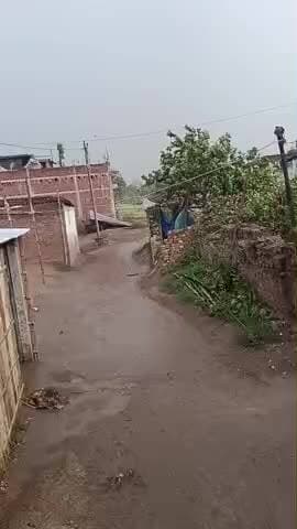 Dhaka me aandhi barish