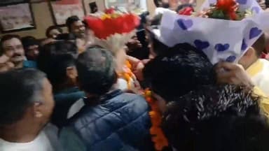 मदन कौशिक कैबिनेट मंत्री बनने पर हरिद्वार पहुंचे जोरदार स्वागत किया गया
#mlapradeepbatra
#PradeepBatra
#BreakingNew