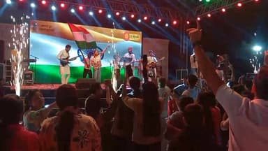 मां तुझे सलाम, चूरू महोत्सव में झूमे युवक युवतियां 🎉💃🕺🎊 #nonflower #viralpost #follower #churuutsav2026 TopFans Folower ...