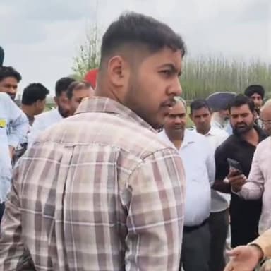 जगाधरी के मुकारबपुर में कचरा-बायोगैस प्लांट का विरोध, गौचर भूमि पर निर्माण को लेकर ग्रामीणों में रोष।
#YamunanagarNews #...