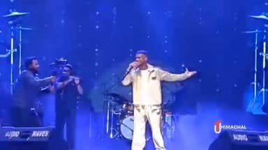 बिलासपुर के नलवाड़ी मेले की पहली सांस्कृतिक संध्या में पंजाबी गायक Kaka ने प्रस्तुति दी।
#Bilaspur #NalwariMela #KakaL...