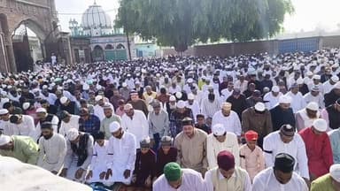 #रूद्रपुर #खेड़ा से सिर्फ #आवाज_इंडिया_डिजिटल पेज पर #ईद की #नमाज की लाइव तस्वीरें
#awaaz24x7 #awaazindiadigital #uttarak...