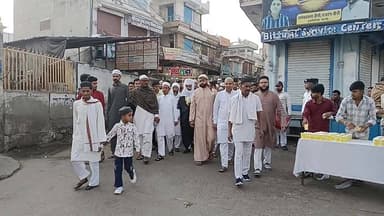 हजारों सजदों में गूंजी मुल्क के अमन-चैन की दुआ #eid #didwanajila #live #viral #nmaj #khabarfast #mla