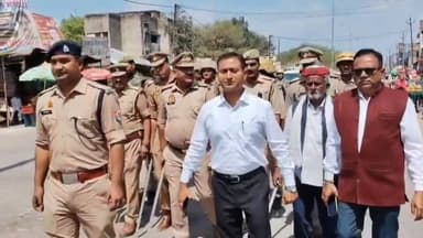 #रसूलाबाद ईद के पर्व को लेकर प्रशासन सतर्क, एसडीएम व सीओ ने पुलिस बल के साथ किया पैदल मार्च। #vairalreels #कानपुरदेहात #...