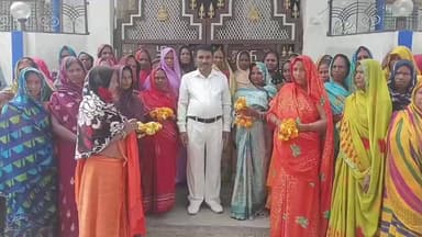 नगर पंचायत बांसडीह मे शाशन द्वारा नव नियुक्त नमित सदस्य तेजबहादुर रावत जी का किया गया भव्य स्वागत
@yogiadityanath11