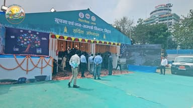 बिहार दिवस 2026 के अवसर पर #IPRD के निदेशक श्री अनिल कुमार ने गांधी मैदान, पटना में लगे IPRD स्टॉल का अवलोकन किया।