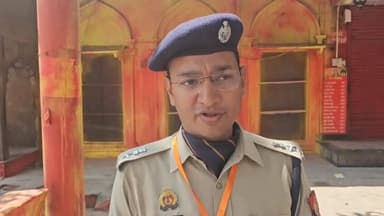 जनपद #मथुरा में चंद्रशेखर उर्फ फरसा वाले बाबा की सड़क #दुर्घटना में दुखद मृत्यु की घटना के सम्बन्ध में वरिष्ठ पुलिस अधीक...