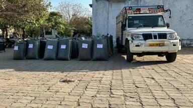 धरियावद: ऑपरेशन त्रिनेत्र में थाना धरियावद और डीएसटी की कार्रवाई, ₹1 करोड़ 14 लाख 80 हजार का अवैध डोडाचूरा और पिकअप जब्त