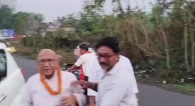 बाघमारा/कतरास: #जमशेदपुर पश्चिम विधायक सरयू राय कार्यक्रम में शामिल होने पहुंचे कतरास लेढीडुमर जमीन मामले में कहीं बड़ी बात।
#झ