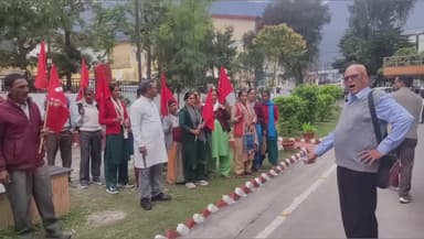 डुंडा: शहीद भगत सिंह के शहादत दिवस पर उत्तरकाशी में सीपीआई ने श्रद्धांजलि अर्पित की, विचारधारा को आगे बढ़ाने का लिया संकल्प