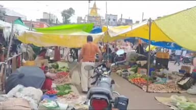 सिंगरौली: करेला ₹80, परवल ₹120 व भिंडी ₹100 प्रति किलो के पार, सब्जियों के दाम बढ़ने से गरीबों की चिंता बढ़ी