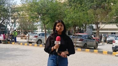 शहर में आवारा कुत्तों का आतंक...
बी.के. अस्पताल में रोज पहुंच रहे 50 डॉग बाइट के मरीज
#dogbite #straydogs #DogBiteCases...