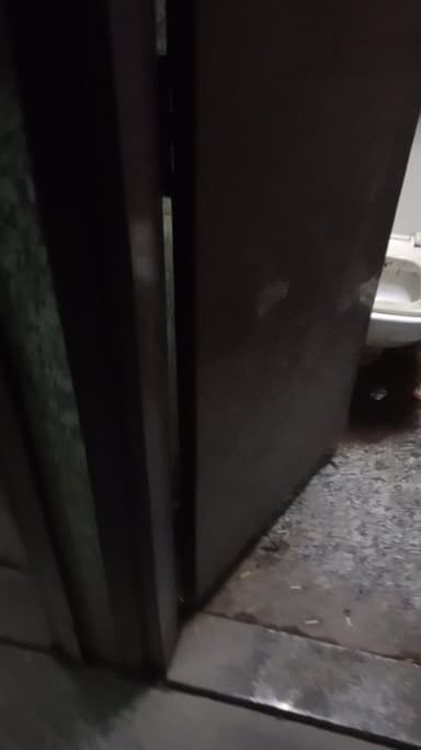 sec.18 yah halat Hai multilevel kar parking ki