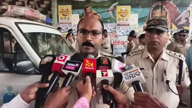 ଭଦ୍ରକ ଗ୍ରାମାଞ୍ଚଳ: ରାମନାବମୀ ପାଇଁ ପୋଲିସ ପକ୍ଷରୁ ଫ୍ଲାଗ ମାର୍ଚ୍ଚ, ପ୍ରତିକ୍ରିୟା ରଖିଲେ ଅତିରିକ୍ତ ଏସପି