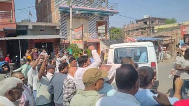 नवादा में इलाज पर सवाल: बेटे की मौत के बाद अस्पताल पर गंभीर आरोप
#नवादा_हॉस्पिटल_मामला #राजबल्लभ_प्रसाद #अखिलेश_कुमार #ध...