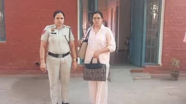 पंचकूला: पंचकूला सेक्टर-7 मार्केट के पास महिला का लैपटॉप बैग गिरा, ऑटो चालक ने ईमानदारी की मिसाल पेश की