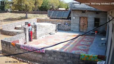 टांका डिग्गी के ढक्कन नहीं होना कितना नुकसानदायक है कुंड में कूदी महिला मचा कोहराम #वायरल_वीडियो
#Viral_video #CCTV_vid...