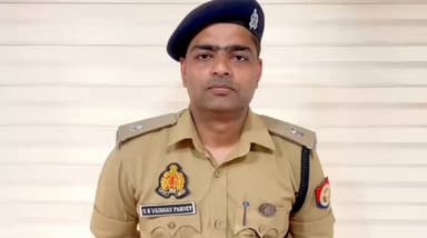 #SaharanpurPolice
#बाईट
➡️थाना बिहारीगढ़ क्षेत्रान्तर्गत ग्राम कुरड़ीखेड़ा मे ईद के मेले पर झूले के टिकट के पैसों को ले...