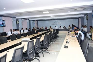 भागलपुर, दिनांक 25 मार्च 2026, जिलाधिकारी, भागलपुर डॉ नवल किशोर चौधरी की अध्यक्षता में अभियोजन स्पीडी ट्रायल एवं मध्यनिष...