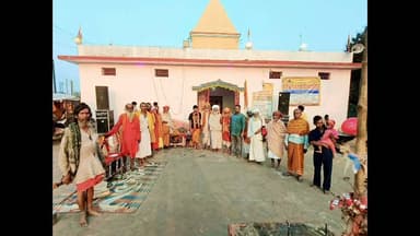 जयनगर: #साधु संतो द्वारा आयोजित 15 दिवसीय रामनवमी परिक्रमा डोला यात्रा कमलापुल जयनगर पहुँची,साधु संतों का स्वागत किया गया