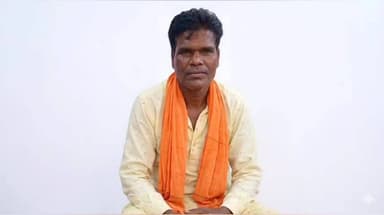 शिवपुरी नगर: बलारी माता के दर्शन कर लौट रहे बाइक सवारों को अज्ञात वाहन ने रौंदा, ससुर की मौत, दामाद गंभीर