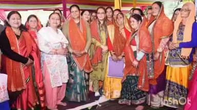 सोमेश्वर: कैबिनेट मंत्री रेखा आर्या ने देवी भागवत कथा में भाग लिया, सोमेश्वर में नवरात्रि पूजन कर सुख-समृद्धि की कामना की