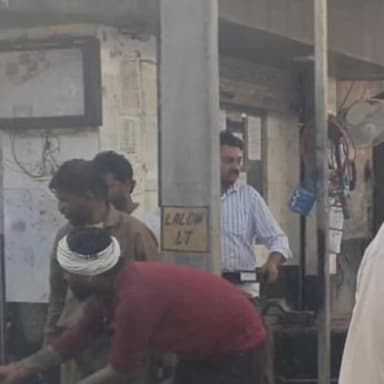 यमुनानगर:अतिक्रमण पर निगम का एक्शन, सड़क बनी
दुकान,चला निगम का अतिक्रमण हटाओ अभियान।।
#Yamunanagar #EncroachmentDrive #...