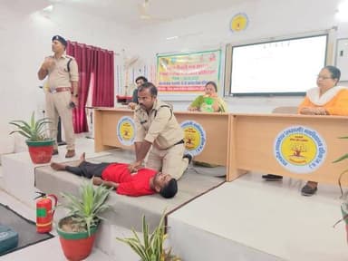 भूकंप आपदा जोखिम प्रबंधन विषय पर एक दिवसीय कार्यशाला का आयोजन
भूकंप आपदा जोखिम प्रबंधन विषय पर आज शासकीय पी.जी. कॉलेज ...