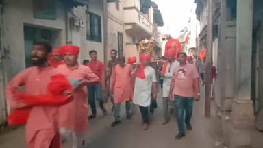 પેટલાદ: નગરપાલિકા મેદાન સામે આવેલ રામ મંદિર ખાતેથી રામનવમીને લઈને શોભાયાત્રા નીકળી, ચુસ્ત બંદોબસ્ત ગોઠવાયો