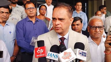 मुख्य सचिव ने उद्योगपतियों से की बैठक, #नीमराणा में मुख्य सचिव वी. श्रीनिवासन ने उद्योगपतियों संग बैठक कर औद्योगिक विकास...