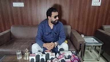 भिवानी पहुंचे नवीन जयहिंद #bhiwani #NaveenJaihind Naveen Jaihind #viral #viralvideo #bhiwaninews #haryana