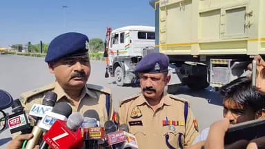 सड़क अनुशासन, ध्वनि प्रदूषण व दुर्घटना रोकथाम हेतु अभियान—एएसपी अनिल कुमार।
#sonbhadra #सोनभद्र #trafficpolice #UPP