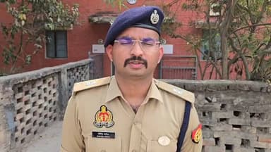 #gorakhpurpolice
➡️#PsShahpur क्षेत्रान्तर्गत 01 अज्ञात शव मिलने के संबंध में #spcitygkp द्वारा दी गयी वीडियो बाइट-
#U...