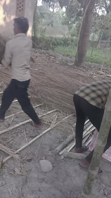 भू माफिया के द्वारा मारिया गिरा कर जबरदस्ती जमीन कब्जा करना मनीयारी पंचायत में आतंक बन गया है जमीन मालिक को जानसे मारने