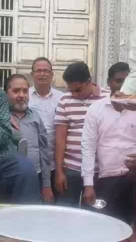 जसवंतनगर में नवरात्रि के अंतिम दिन भंडारे का हुआ आयोजन #navratri #viral #jaswantnagar #upnews @viralnews.com09