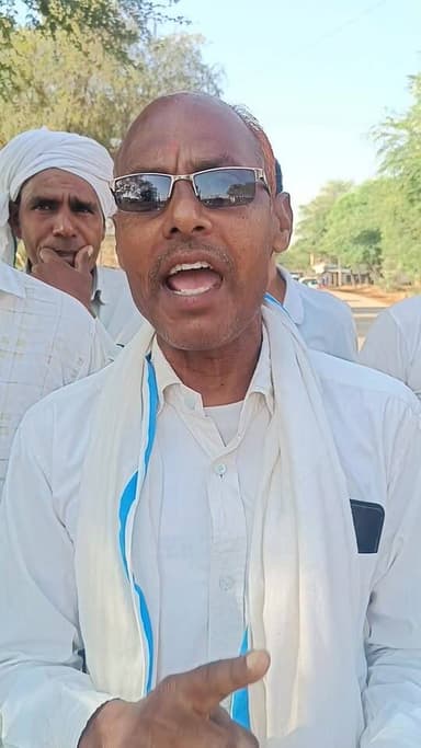 #बांदीकुई में मुख्यमंत्री की जनसभा में विरोध की चेतावनी:* कुंडल में स्टेट हाईवे 78 से अतिक्रमण नहीं हटाने पर ग्रामीण नार...