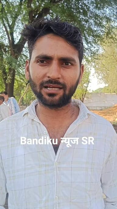 #बांदीकुई में मुख्यमंत्री की जनसभा में विरोध की चेतावनी: कुंडल में स्टेट हाईवे 78 से अतिक्रमण नहीं हटाने पर ग्रामीण नारा...