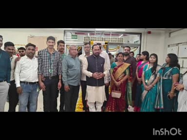 चंद्रपूर: चंद्रपूर जिल्ह्यातील पडोली येथे नवीन डी_मार्ट स्टोअरच्या उद्घाटन सोहळ्याला जोरगेवार यांची प्रामुख्याने उपस्थिती.