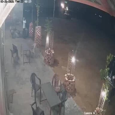 राजगढ़: सादुलपुर में एनएच 52 पर तेज रफ्तार कार होटल में घुसी, सीसीटीवी फुटेज आया सामने,दीवार व दो बाईक हुई क्षतीग्रस्त,#सीसीटीवी