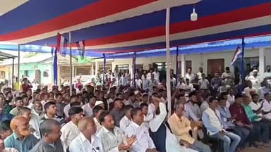 বইটামাৰী: যোগীঘোপাত সৃজনগ্ৰাম সমষ্টিৰ অগপৰ প্ৰাৰ্থী ছাহিদুল হকৰ সমৰ্থনত নিৰ্বাচনী প্ৰচাৰ চলায় অগপৰ উপ সভাপতি অপূৰ্ব ভট্টাচাৰ্যই