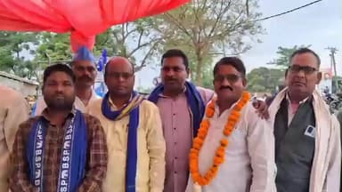 उतरौला: उतरौला के हरनेड़ी में बाबा भीमराव अंबेडकर सेवा समिति उतरौला इकाई की महत्वपूर्ण बैठक आयोजित की गई